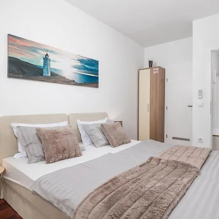 Chiara Opatija, Victoria With Terrace, Panoramic Sea View * Icici