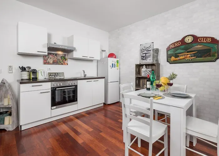 Chiara Opatija, Victoria With Terrace, Panoramic Sea View * Ičići